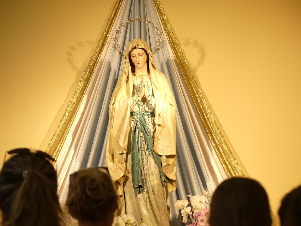 Medjugorie miejsce objawień Maryi - objawienia Matki Bożej Medjugorskiej.